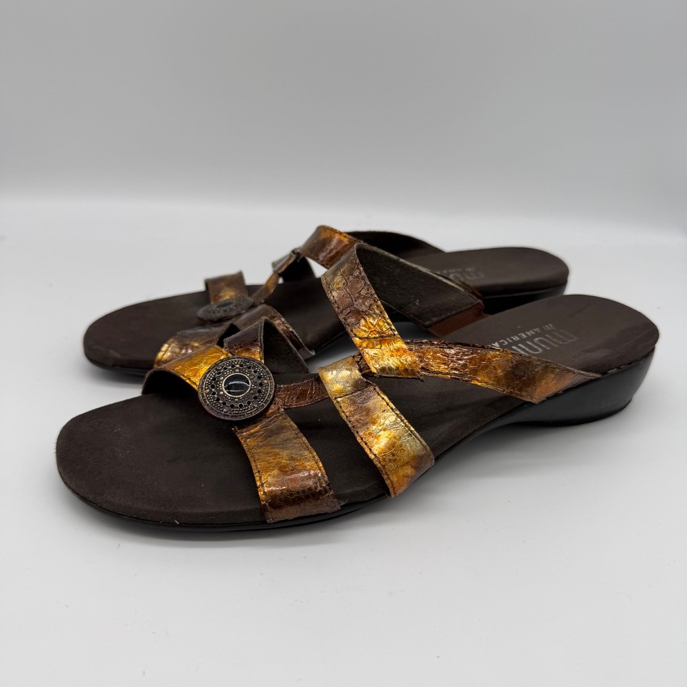 Munro American Metallic Bronze Snakeskin Strappy Wedge Slide Sandals Womens‎ 6.5